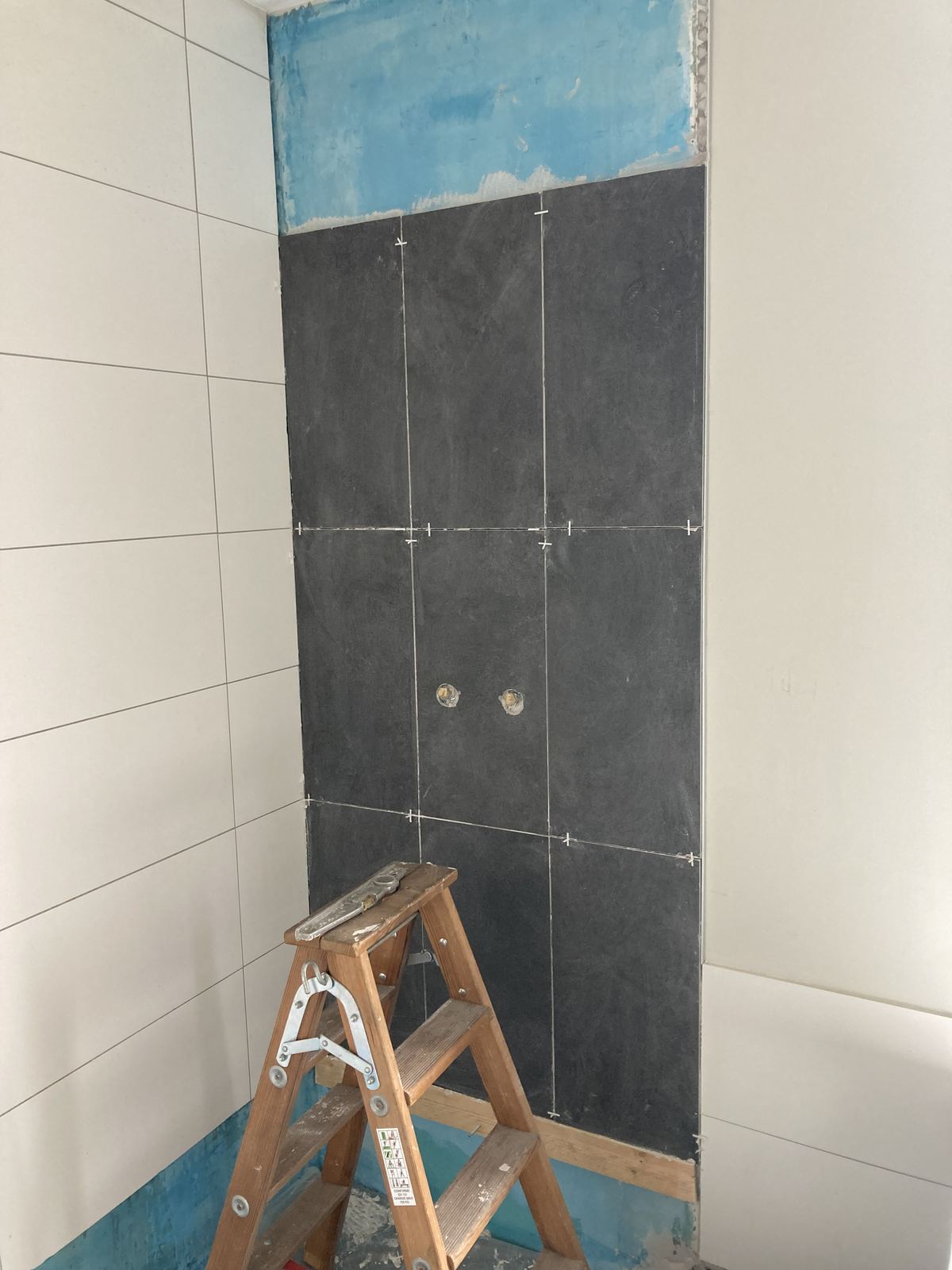Étanchéité sous carrelage avant pose de la faïence